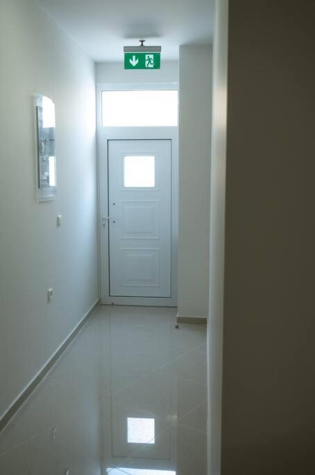 Anesis Airport Rooms 204 Κορωπί Εξωτερικό φωτογραφία